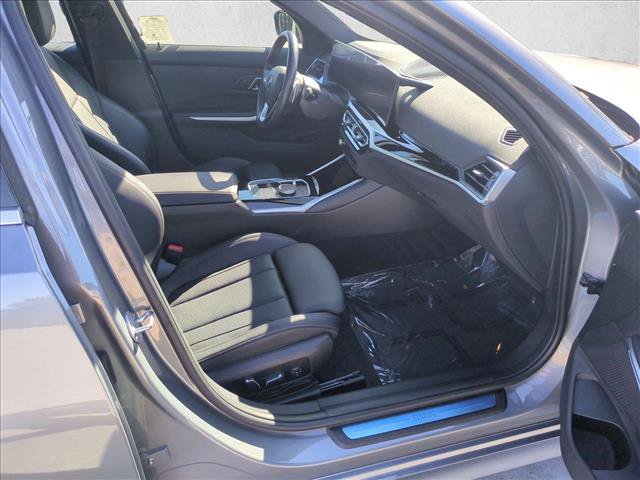 Used 2024 BMW 330i Sedan w/ Convenience Package RWD image 22