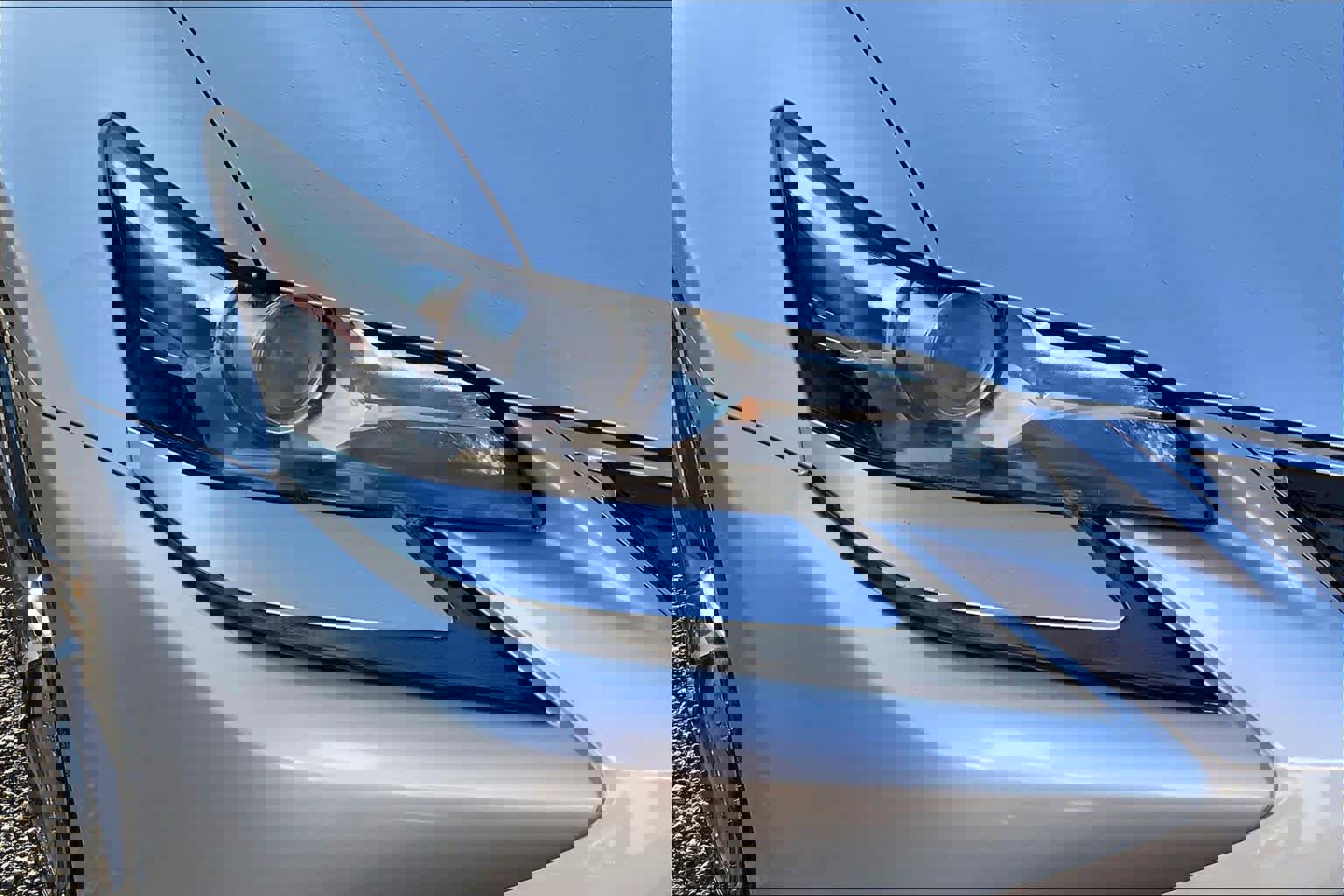 Used 2016 Lexus GS 200t image 26