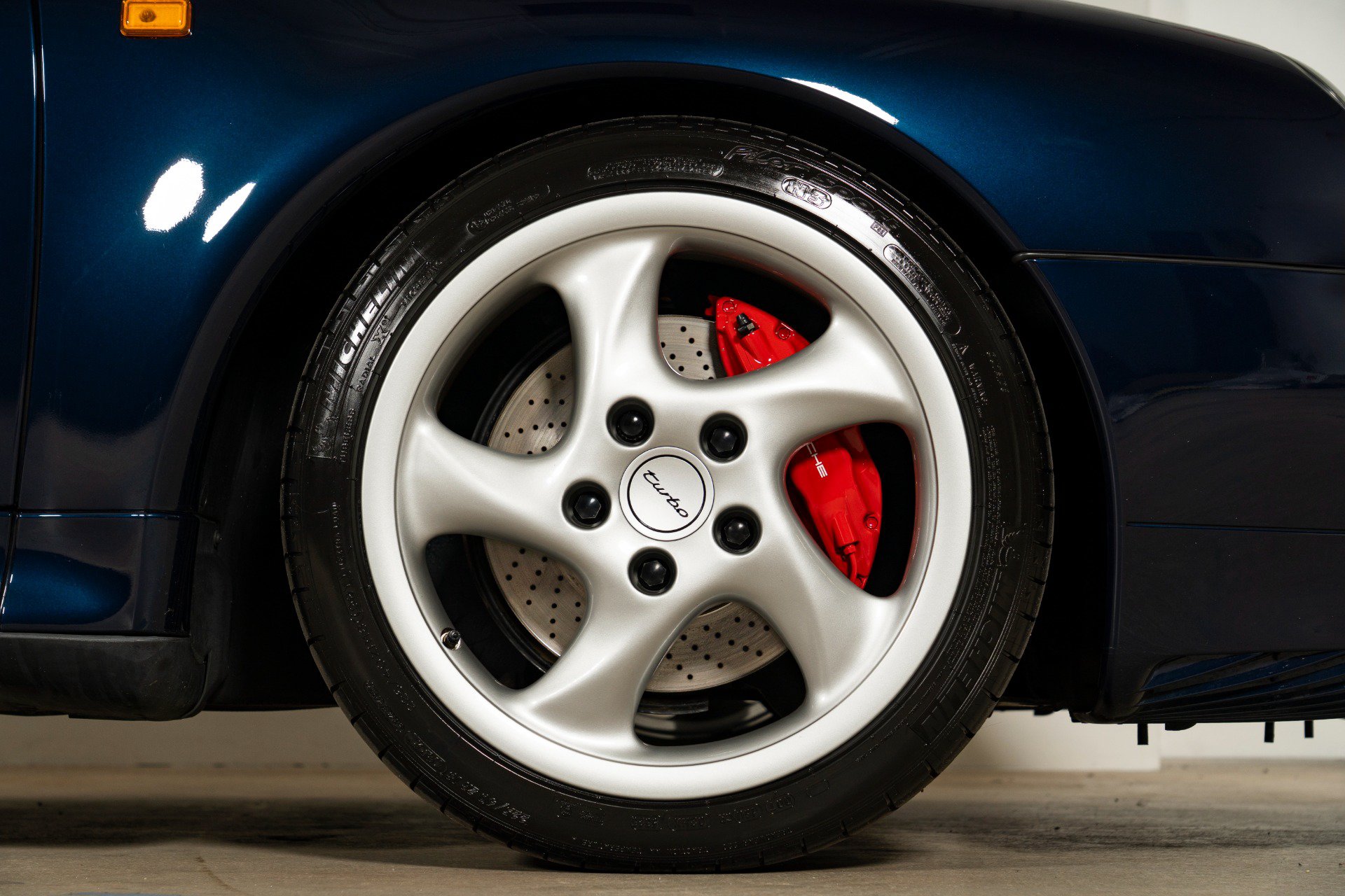 Used 1998 Porsche 911 image 53