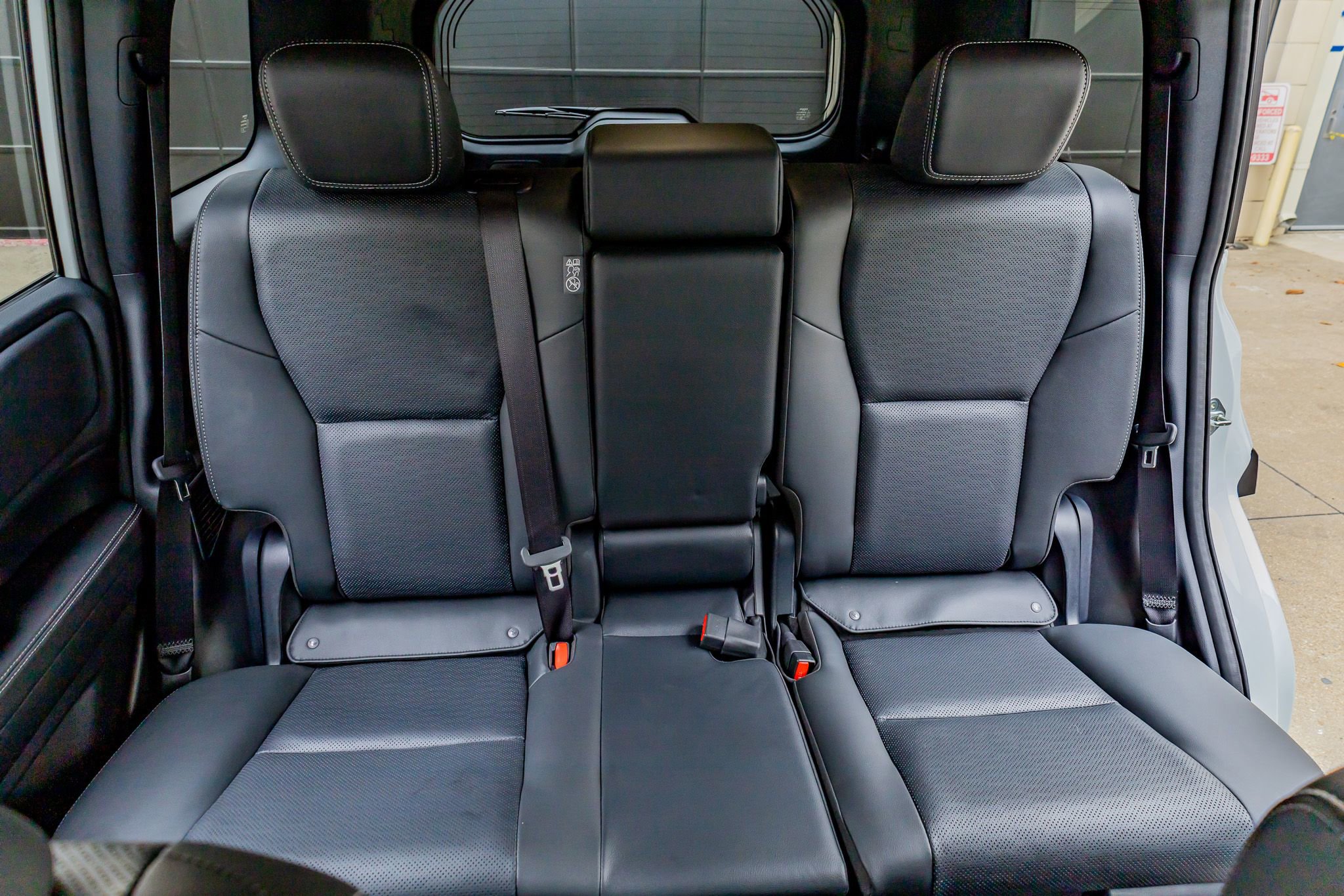Used 2025 Toyota Land Cruiser w/ Premium Package AWD/4WD image 33