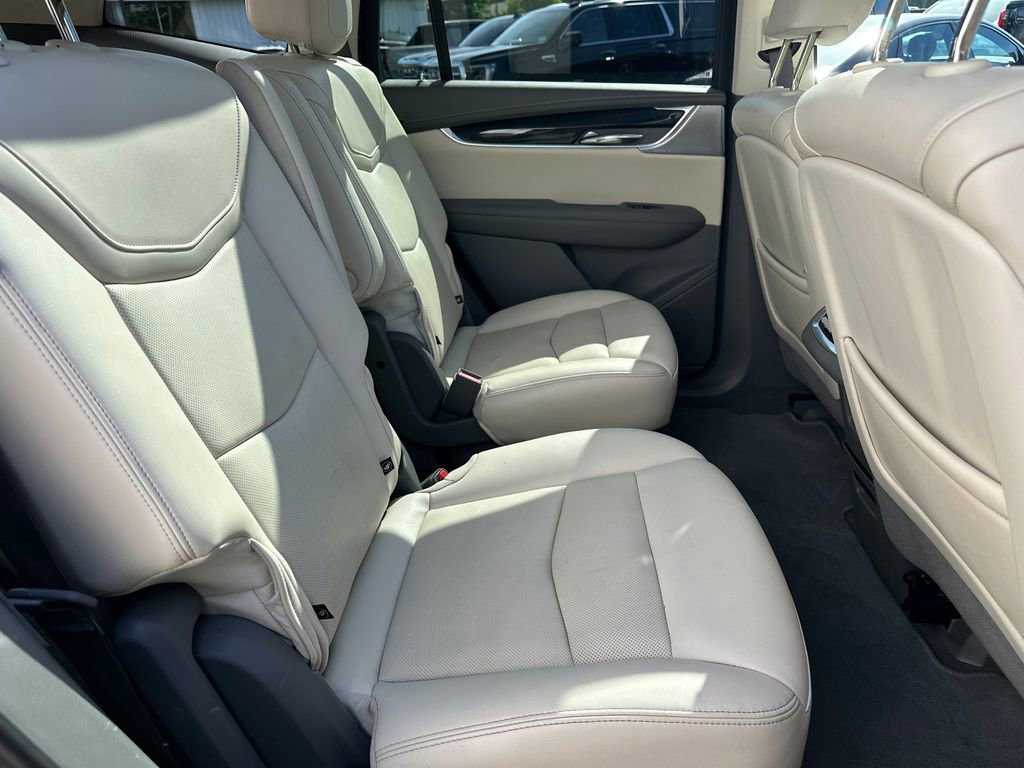 Certified 2023 Cadillac XT6 Premium Luxury w/ Technology Package image 15