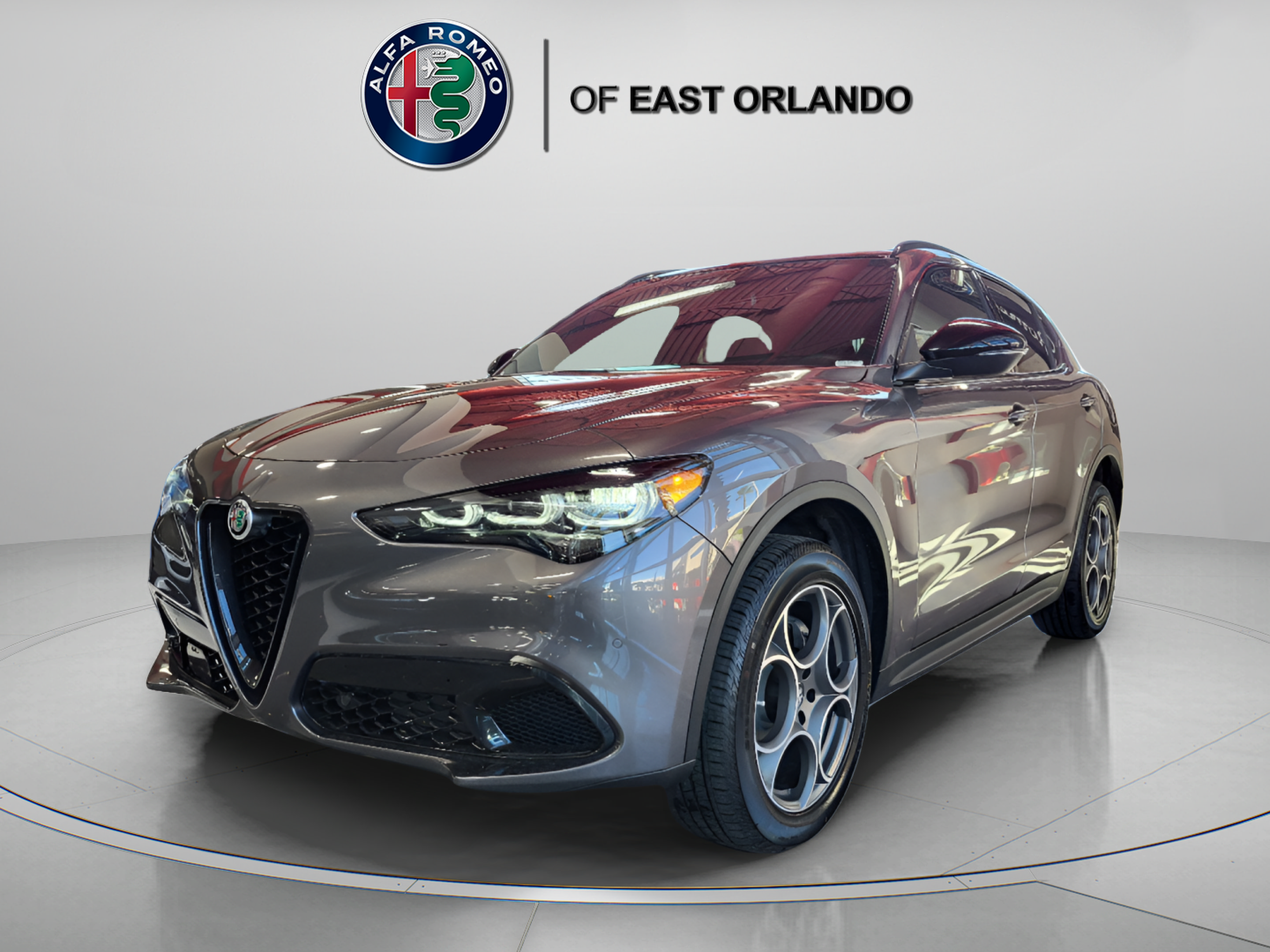 New 2025 Alfa Romeo Stelvio Sprint AWD/4WD image 4