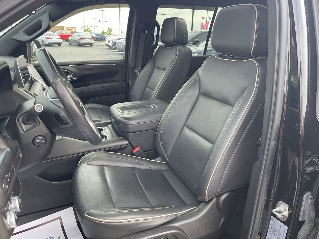 Used 2021 GMC Yukon SLT w/ SLT Premium Package AWD/4WD image 11