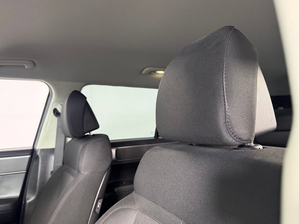 Used 2025 Hyundai Santa Fe SE FWD image 21