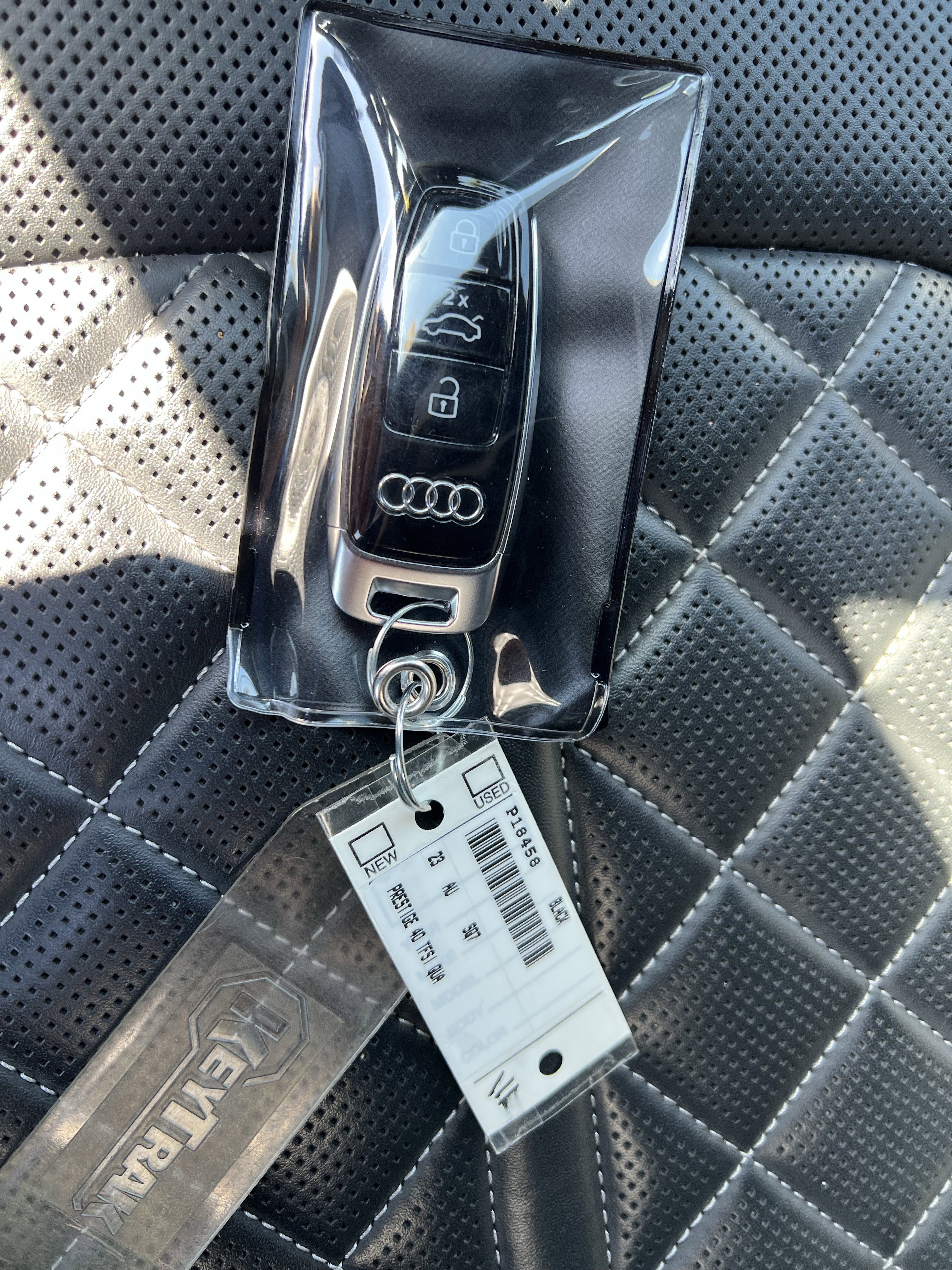 Used 2023 Audi SQ7 Prestige AWD/4WD image 38