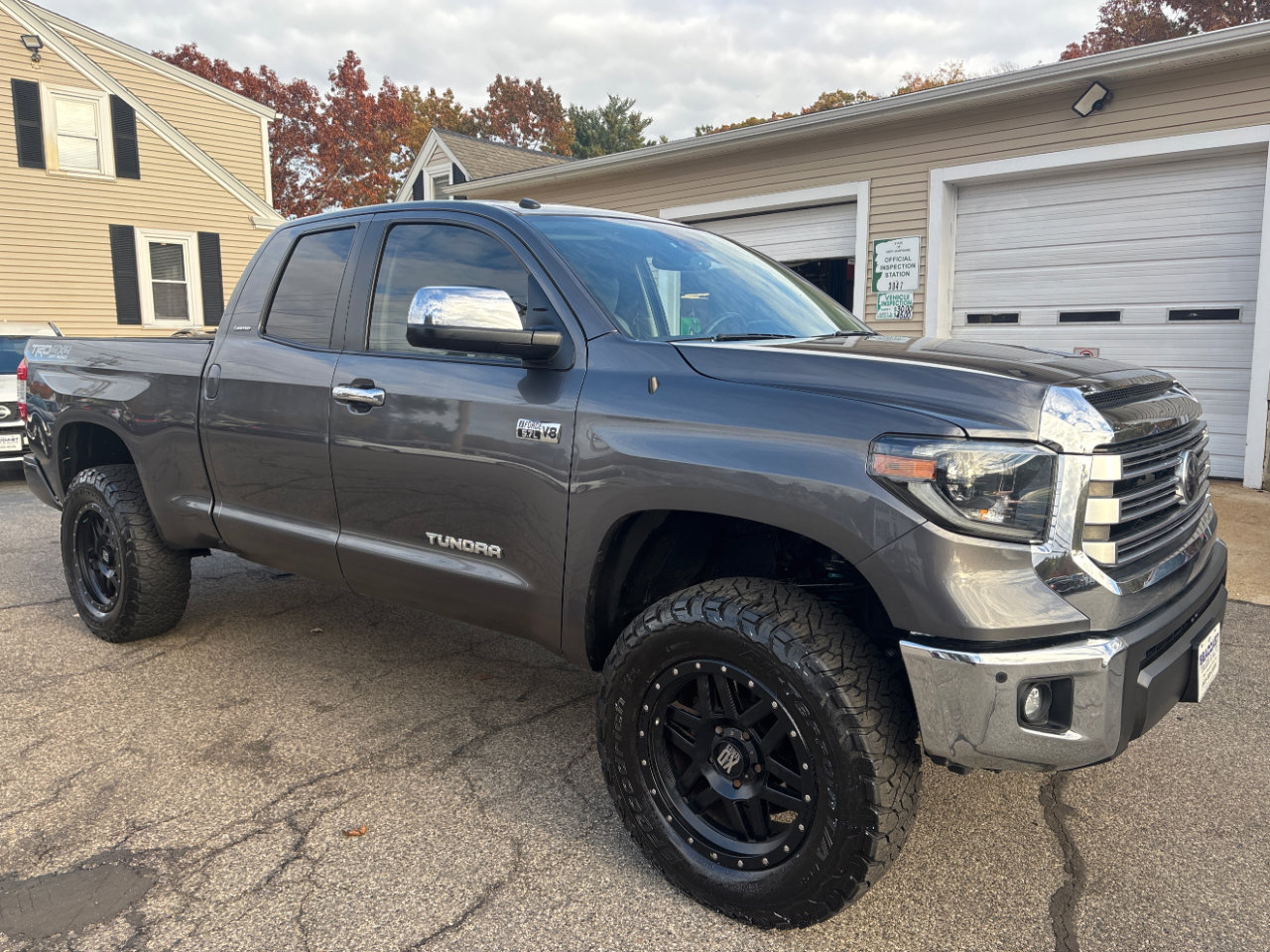 Used 2019 Toyota Tundra Limited image 7