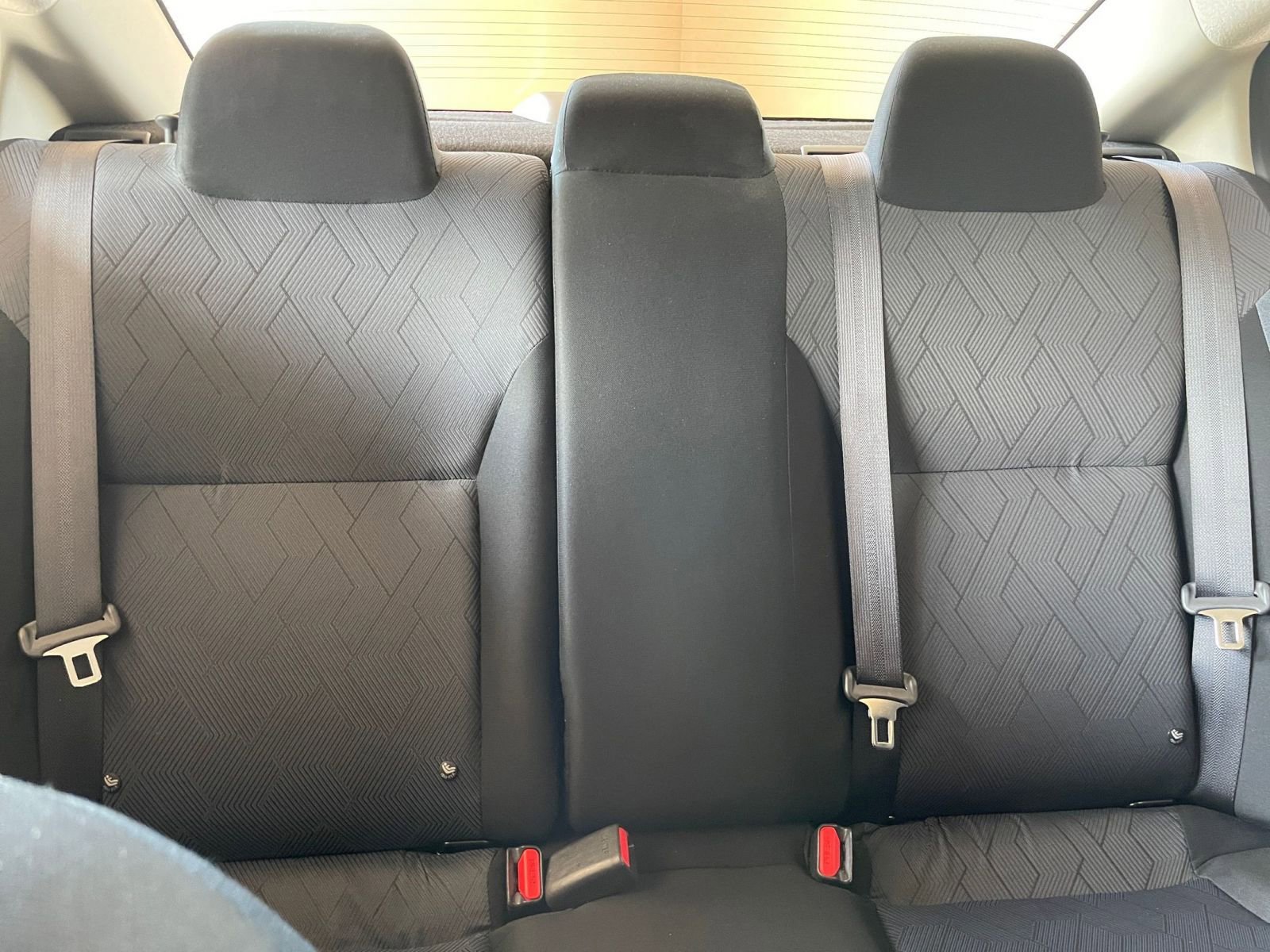 Used 2025 Nissan Versa SV image 36