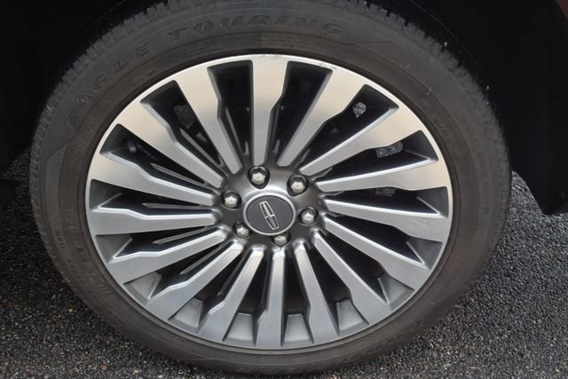 Used 2018 Lincoln Navigator L Reserve w/ Technology Package AWD/4WD image 64