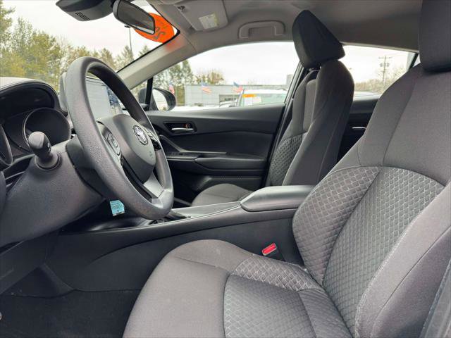 Used 2021 Toyota C-HR LE image 12