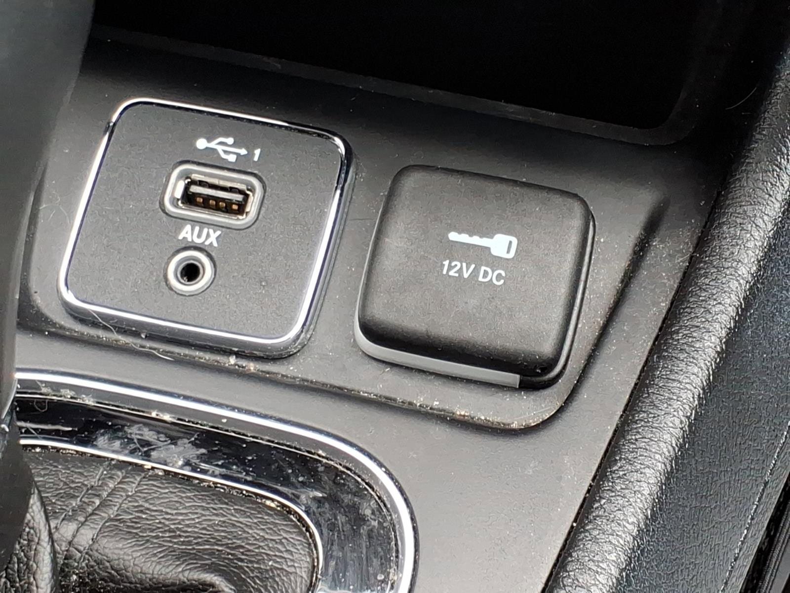 Used 2020 Jeep Cherokee Limited AWD/4WD image 25