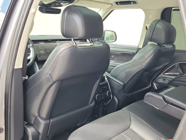 Used 2024 Land Rover Range Rover SE image 15