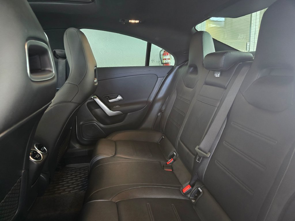 Used 2020 Mercedes-Benz CLA 250 4MATIC image 23