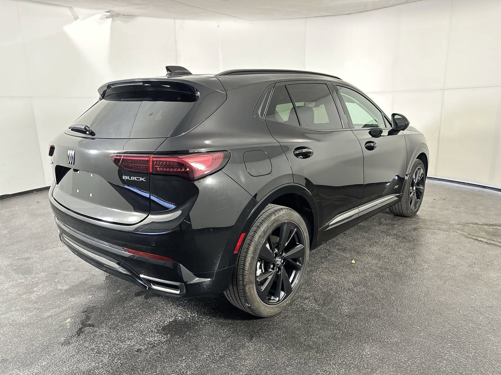 Used 2025 Buick Envision Sport Touring image 8