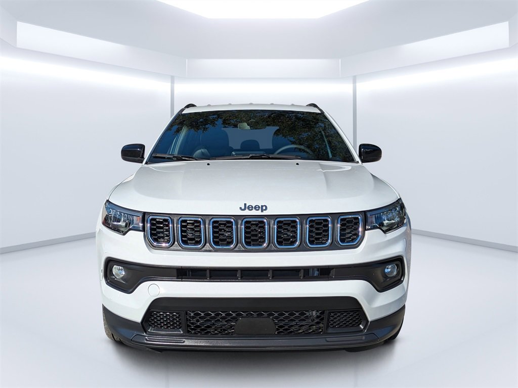 Used 2025 Jeep Compass Latitude image 8