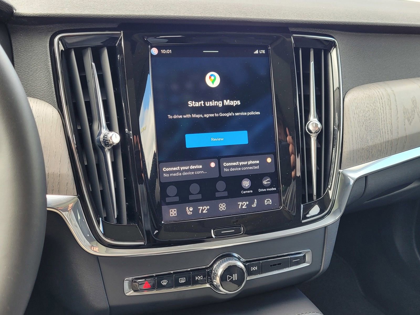 Certified 2025 Volvo V90 B6 Cross Country Plus image 23