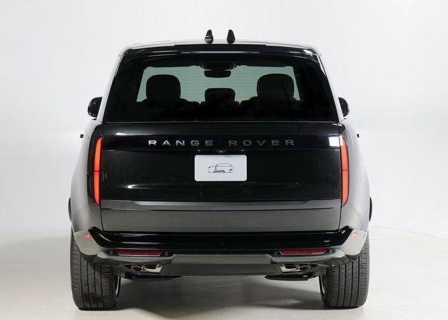 New 2025 Land Rover Range Rover SE image 7