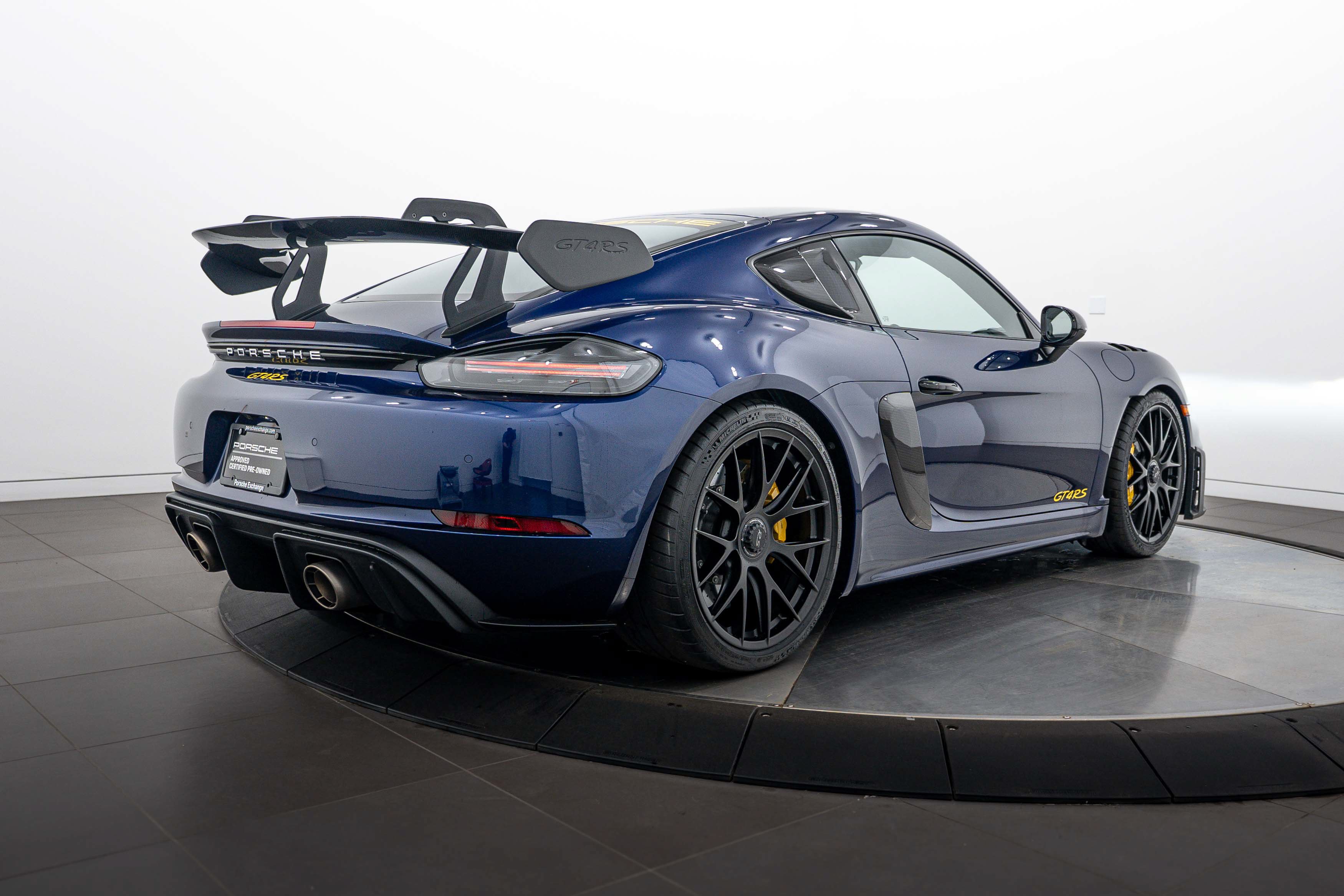 Certified 2025 Porsche 718 Cayman GT4 RS RWD image 7