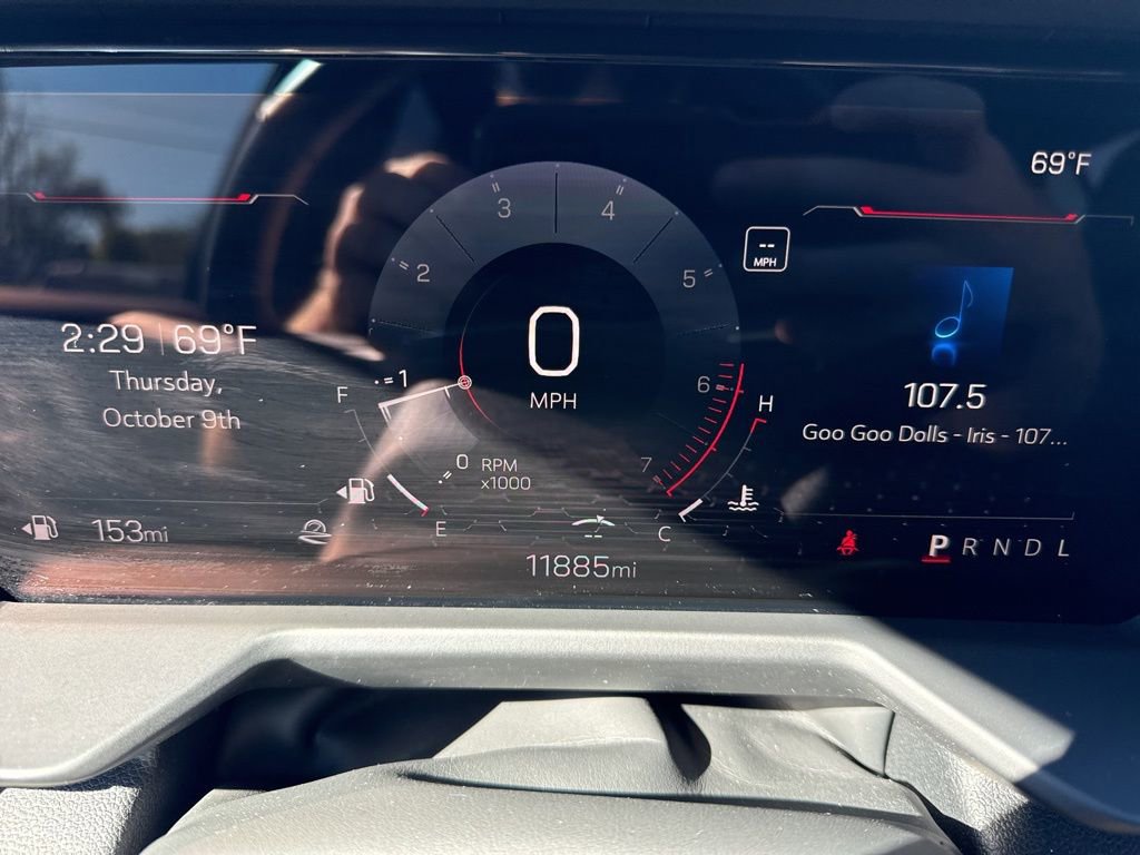 Used 2025 GMC Acadia Elevation FWD image 26