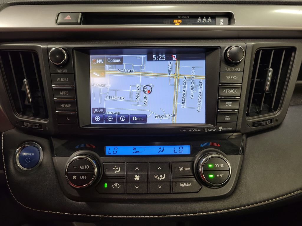 Used 2017 Toyota RAV4 XLE w/ Convenience Package AWD/4WD image 18
