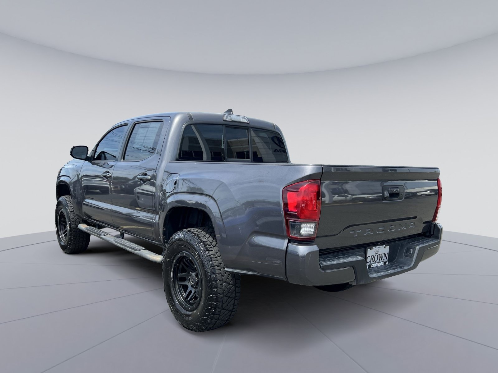 Used 2018 Toyota Tacoma SR w/ SR Convenience Package RWD image 7