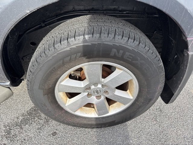 Used 2011 Nissan Pathfinder SV image 9