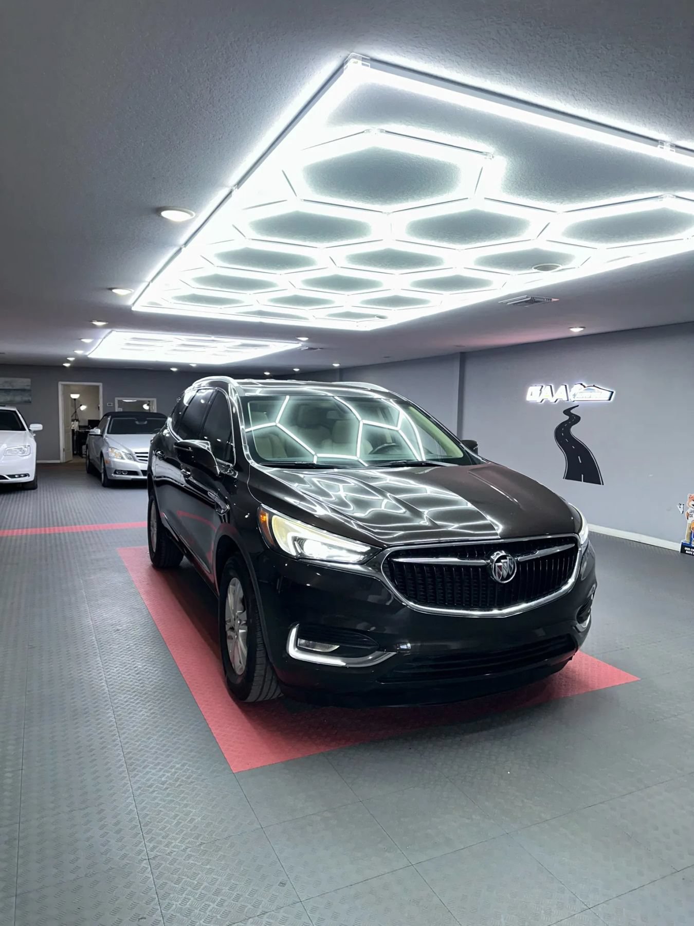 Used 2018 Buick Enclave Essence