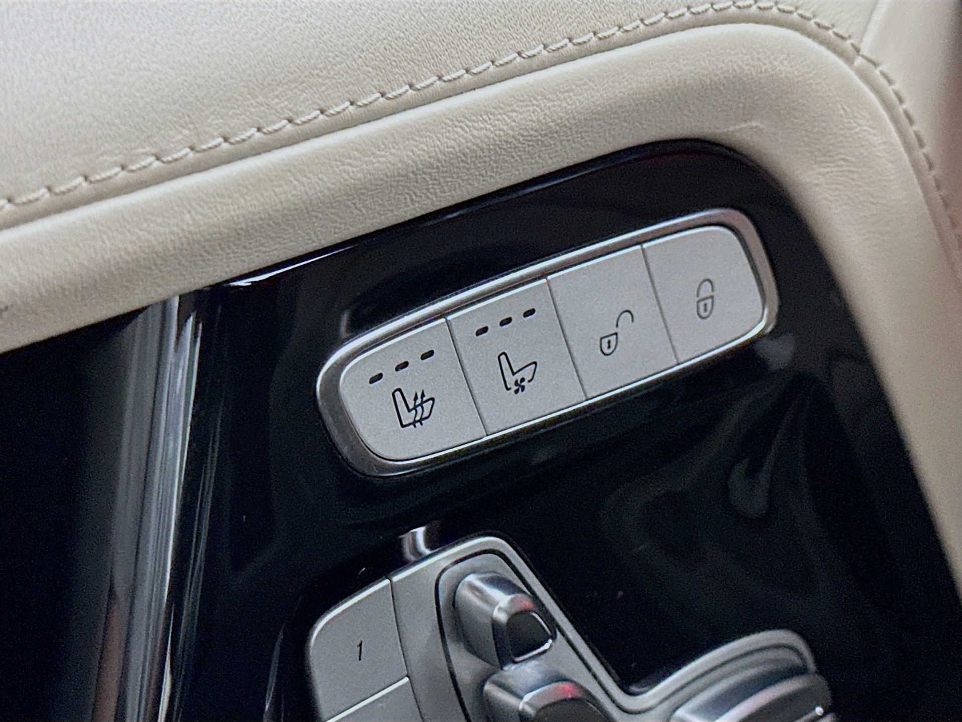 Certified 2022 Mercedes-Benz G 63 AMG 4MATIC image 22