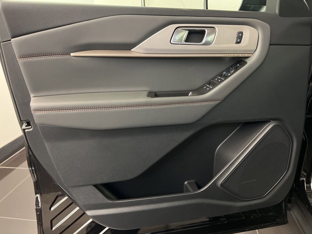 New 2026 Ford Explorer Active w/ Active Comfort Package image 28