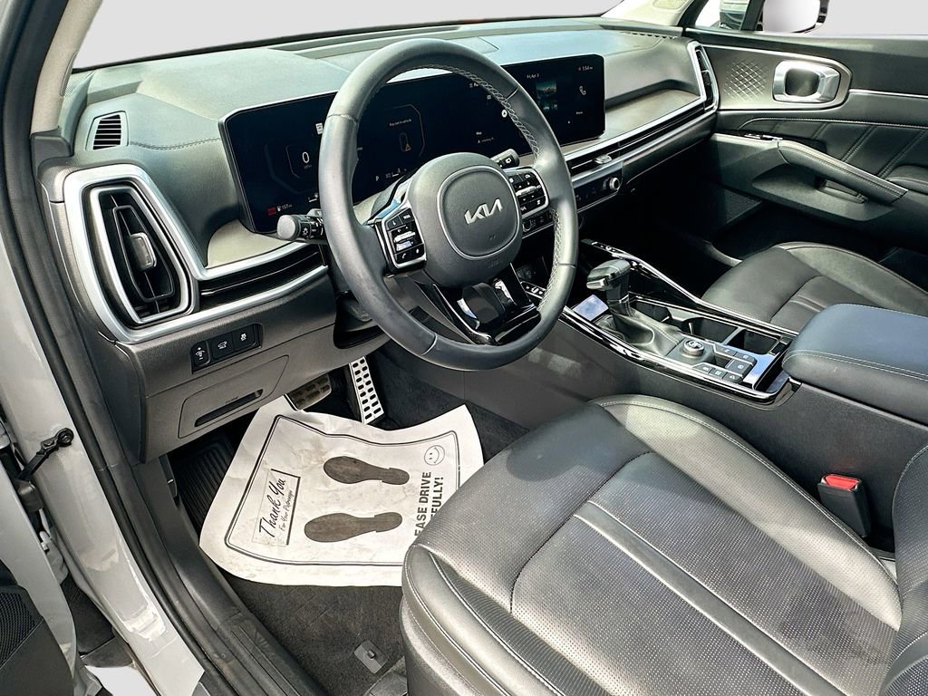 Certified 2024 Kia Sorento SX image 9