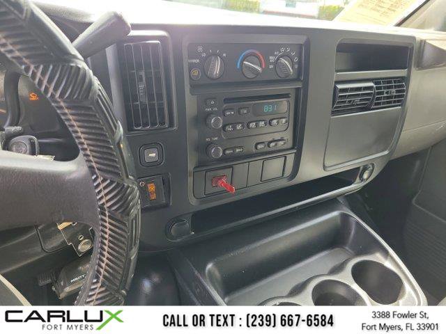 Used 2006 Chevrolet Express 2500 Extended w/ Power and Light Package RWD image 21
