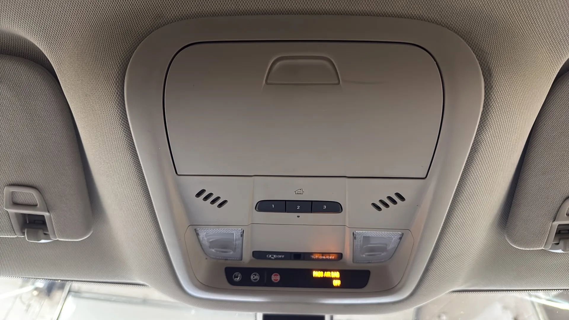 Used 2020 Buick Enclave Essence image 20