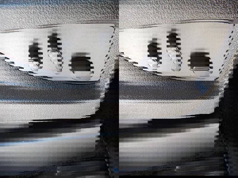 Used 2016 GMC Sierra 1500 SLT w/ All-Terrain Package image 28