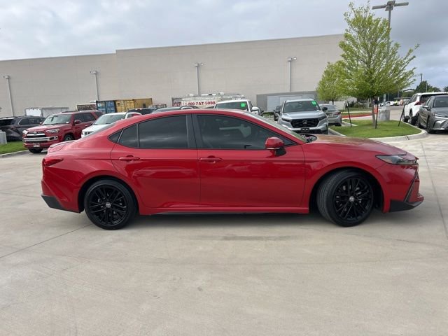 Used 2025 Toyota Camry SE w/ Convenience Package FWD video 2