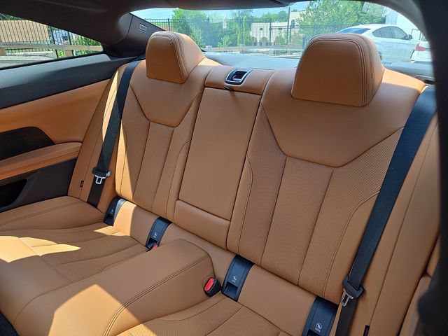 Used 2024 BMW 430i xDrive Coupe w/ Premium Package AWD/4WD image 10