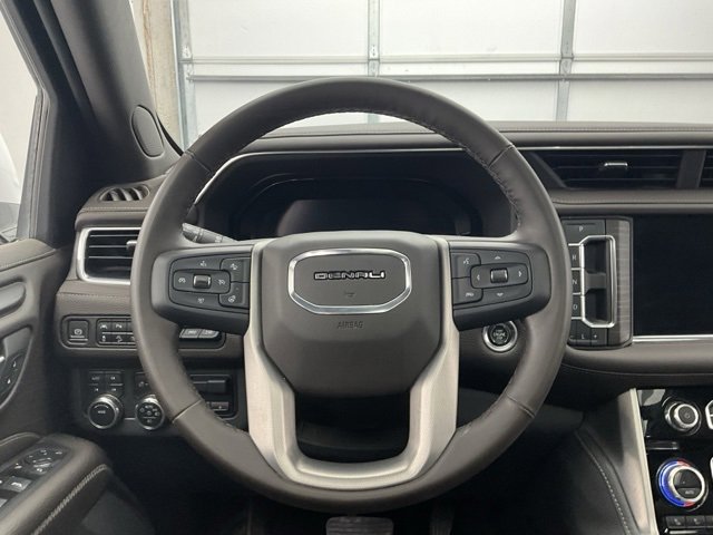 Used 2023 GMC Yukon Denali w/ Max Trailering Package image 10