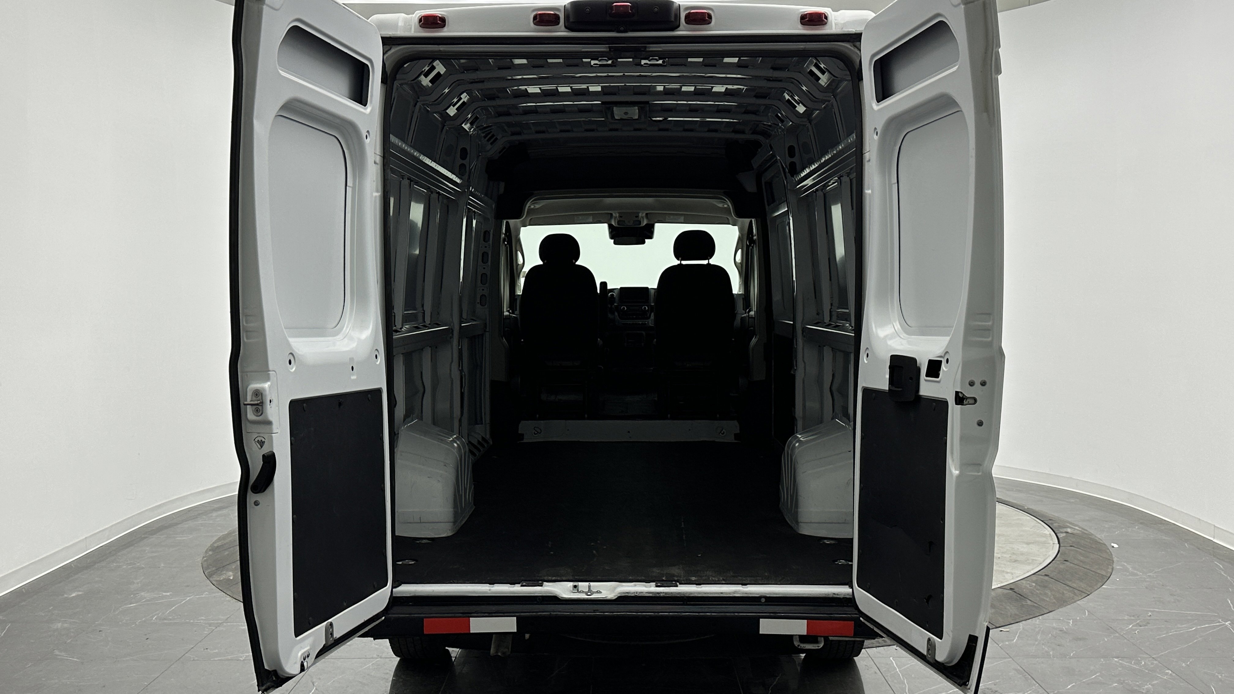 Used 2022 RAM ProMaster 3500 w/ Driver Convenience Group image 22