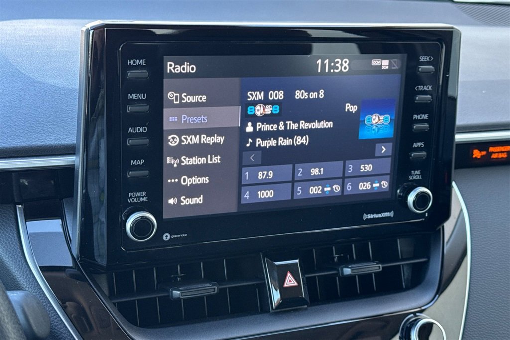 Used 2022 Toyota Corolla LE image 20