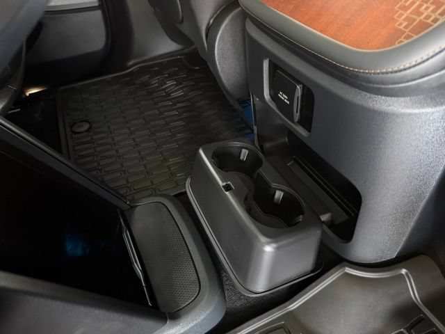 Used 2025 Lincoln Navigator Black Label AWD/4WD image 38