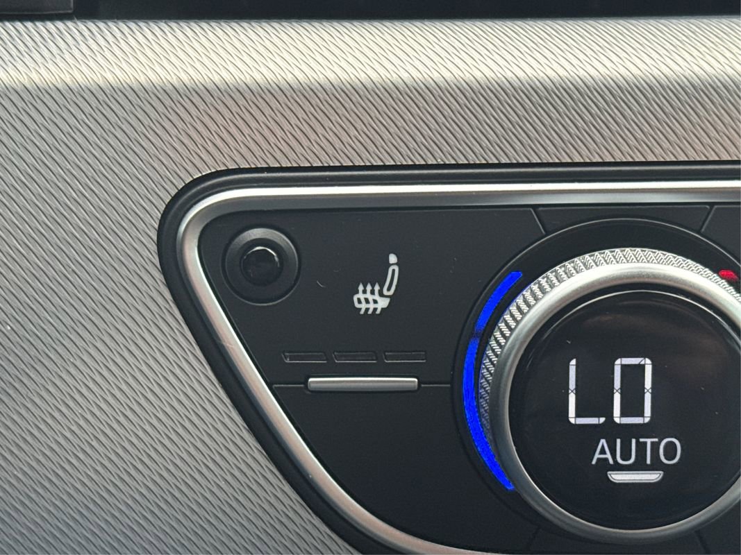 Used 2017 Audi A4 2.0T Premium Plus image 39