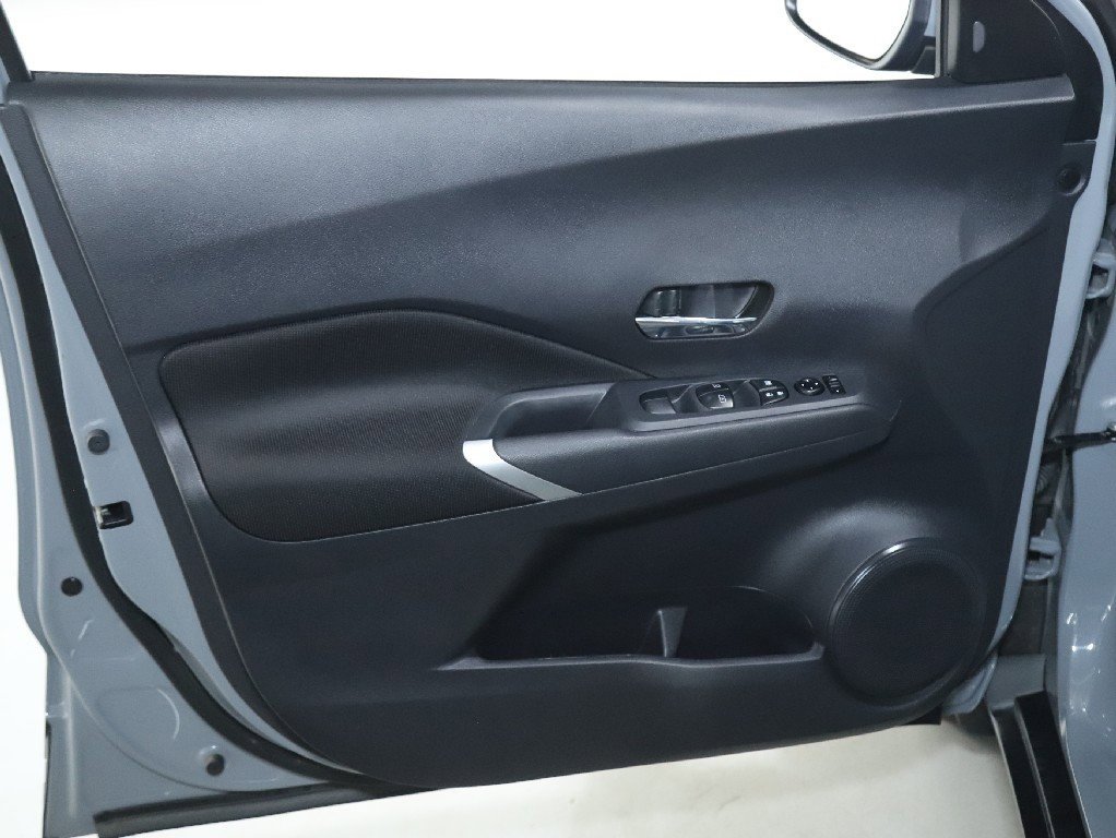 Certified 2023 Nissan Kicks SV image 15