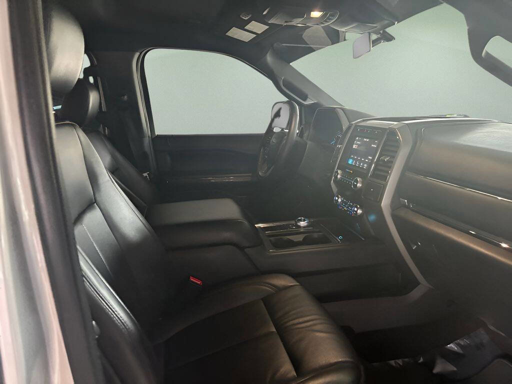 Used 2019 Ford Expedition XLT w/ Equipment Group 202A image 18