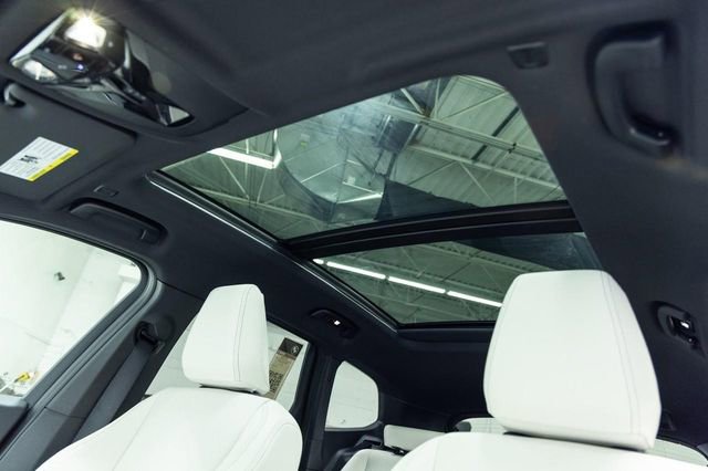 New 2026 BMW X1 xDrive28i w/ Technology Package image 16