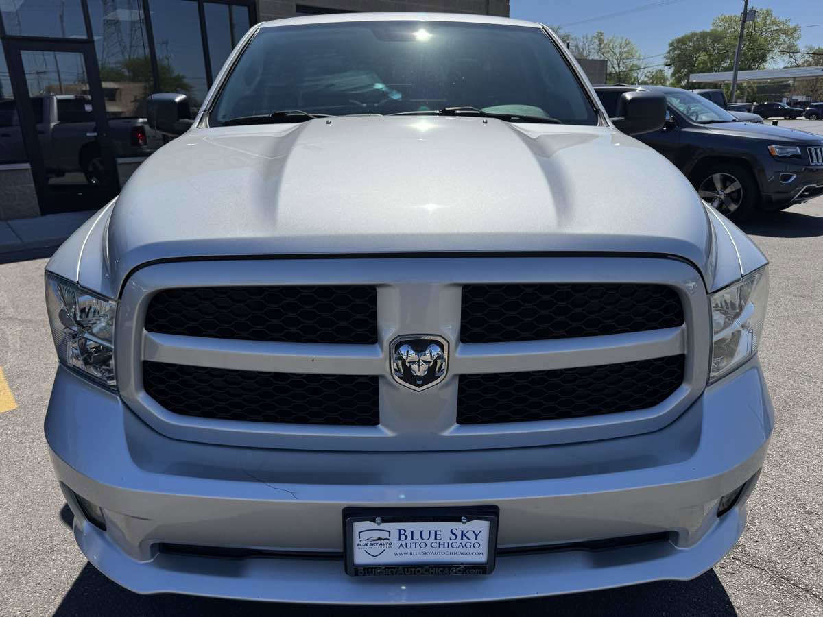 Used 2017 RAM 1500 Express AWD/4WD image 2