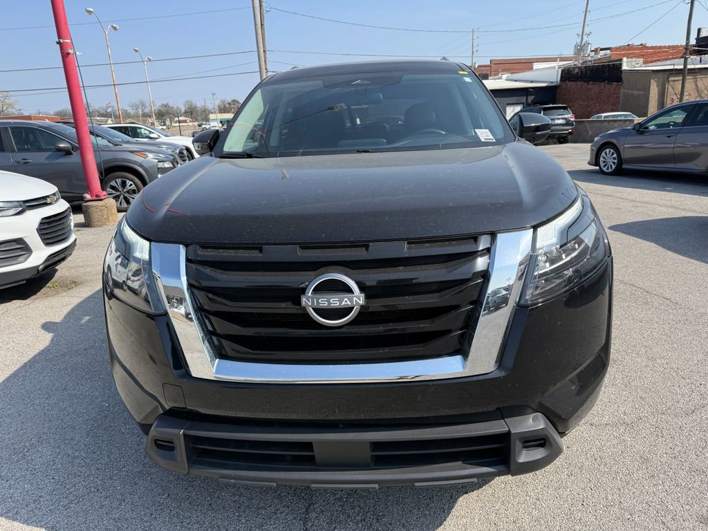 Used 2023 Nissan Pathfinder SV FWD image 28
