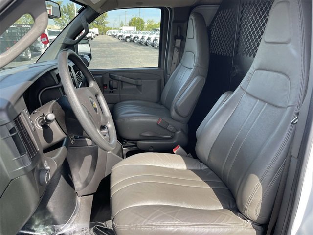 Used 2018 Chevrolet Express 3500 image 6