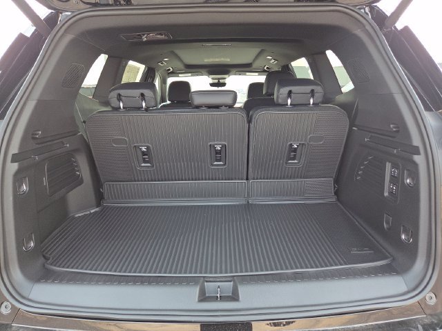 New 2026 GMC Acadia Denali w/ Super Cruise Package AWD/4WD image 22