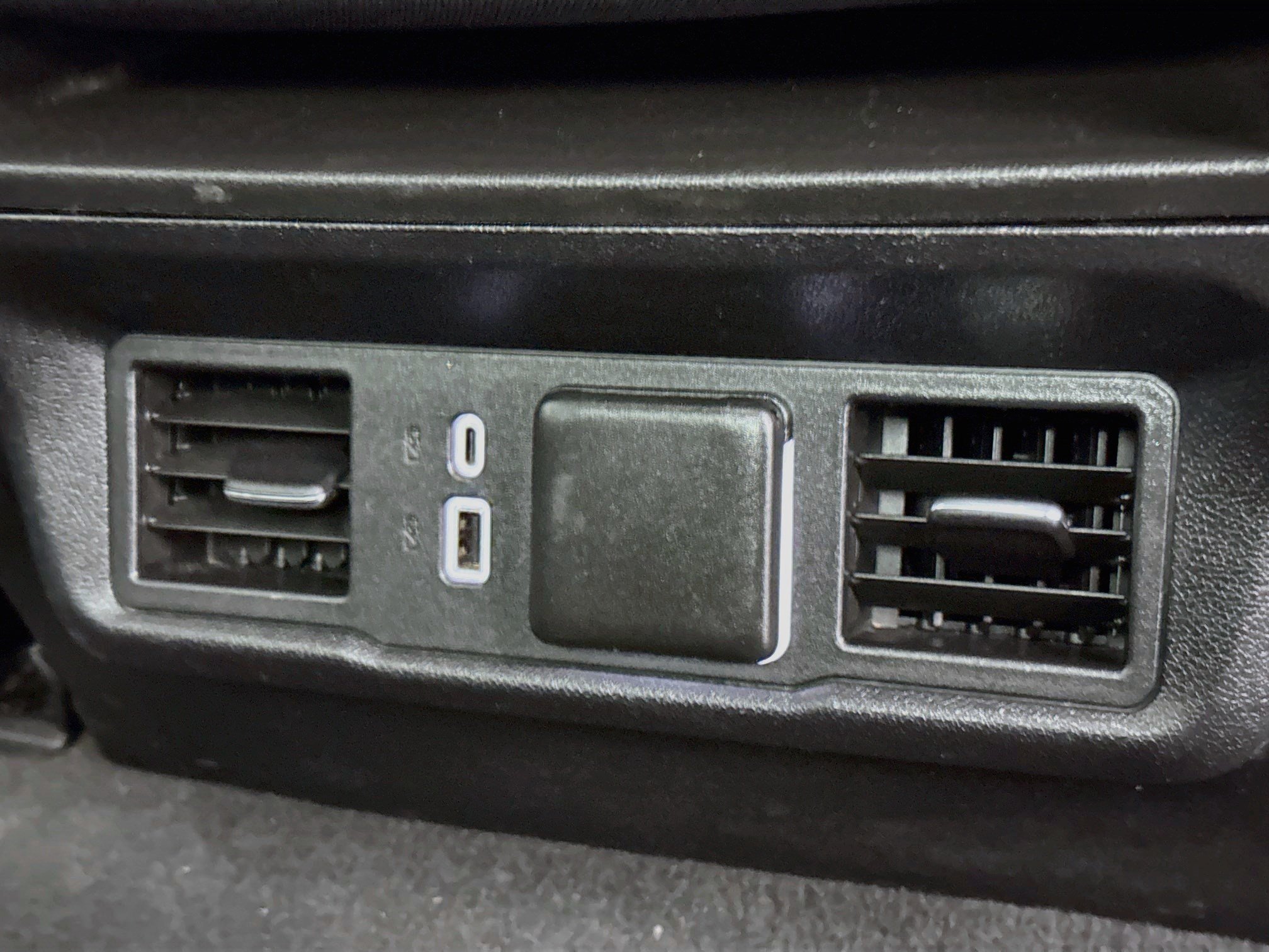 Used 2024 Chevrolet Silverado 1500 LT RWD image 41
