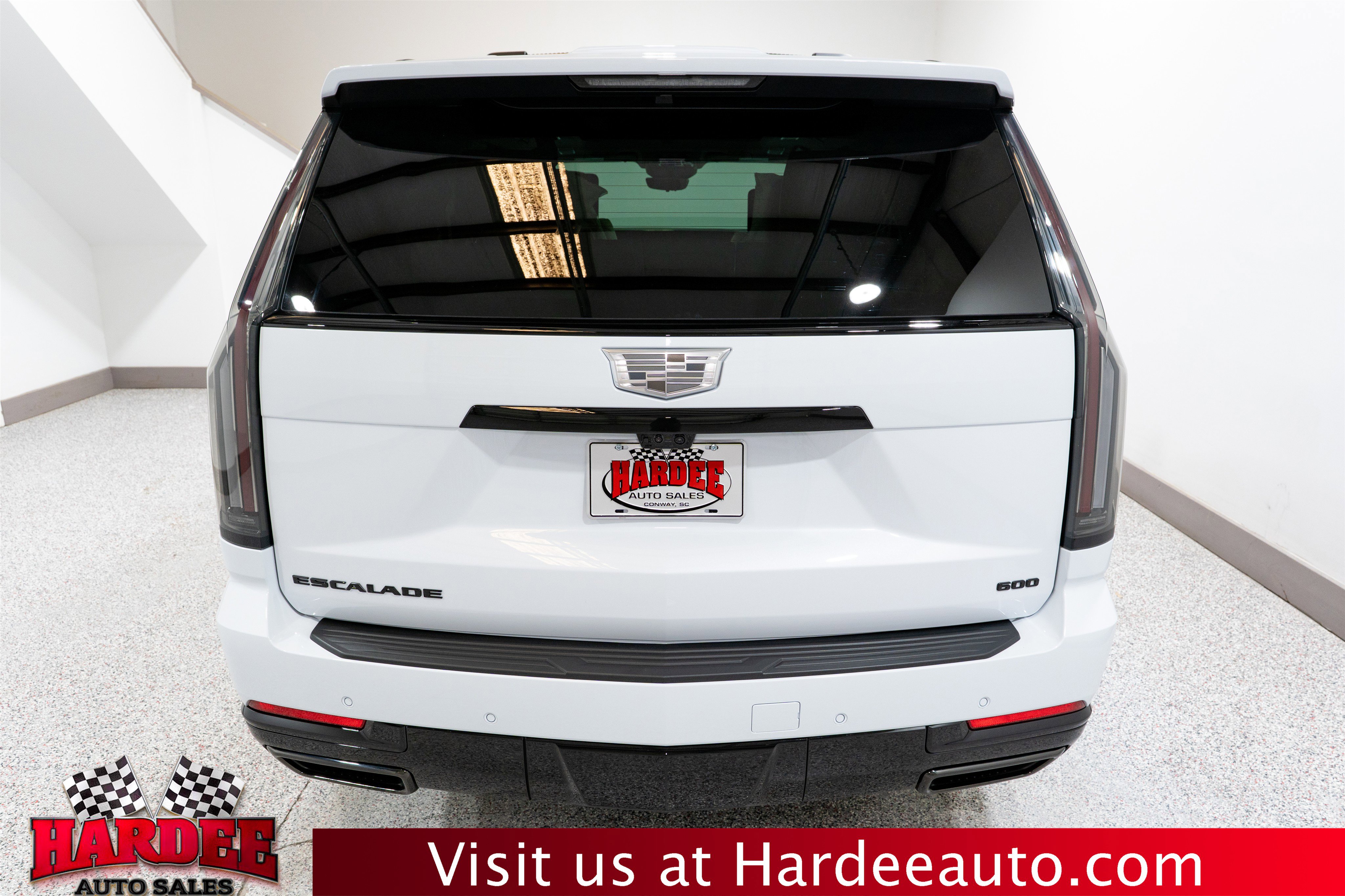 Used 2026 Cadillac Escalade Platinum Sport AWD/4WD image 4