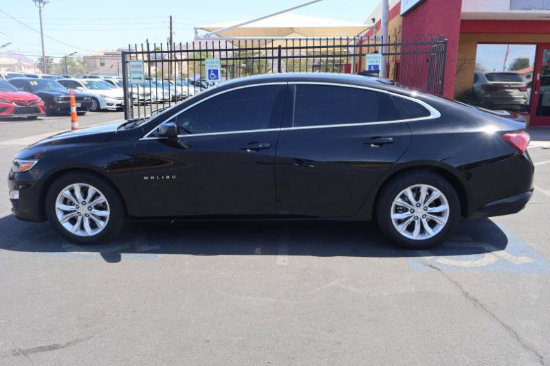 Used 2022 Chevrolet Malibu LT FWD image 4