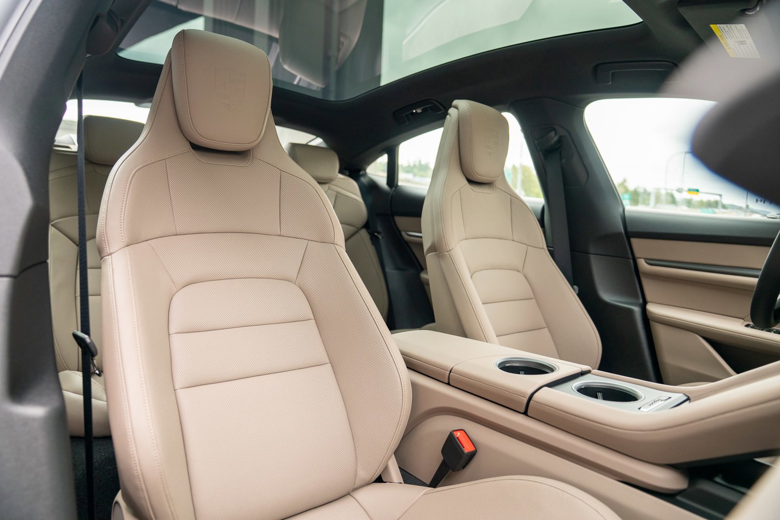 Certified 2025 Porsche Taycan image 21